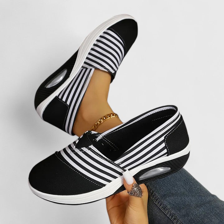 Blanche | Slip-On Ribbed Sneakers with Cushioned Support for Women