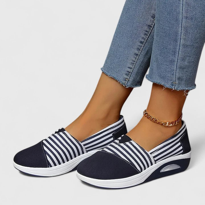 Blanche | Slip-On Ribbed Sneakers with Cushioned Support for Women