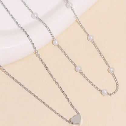 Elegant necklace