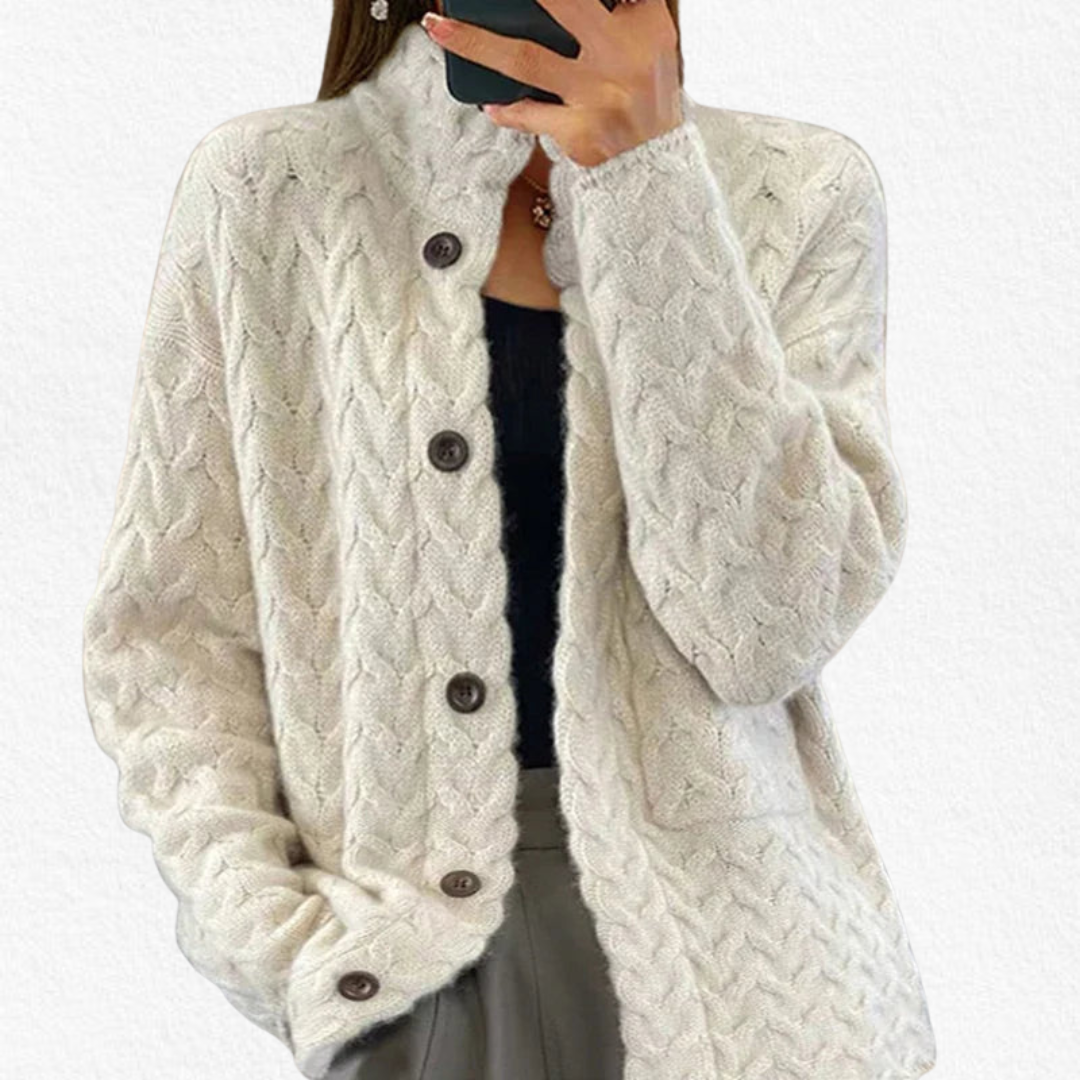Vera | Cable-Knit Button-Front Cardigan with Round Neck for Women