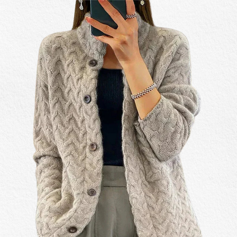 Vera | Cable-Knit Button-Front Cardigan with Round Neck for Women