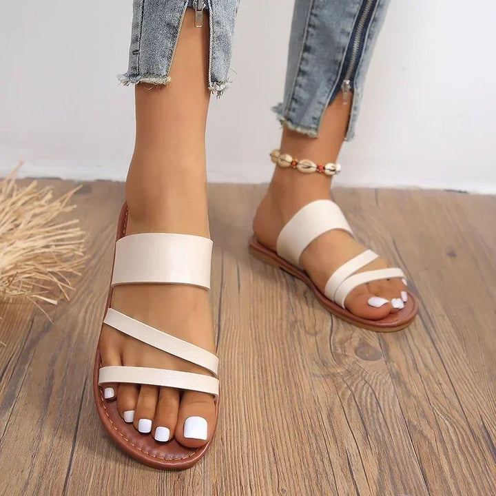 Elsa | Women's Open-Toe Flat Sandals – Weekend Errands