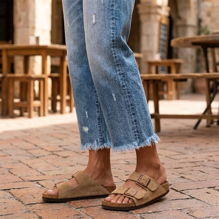 Talia | Women's Cropped Straight Leg Jeans - Casual Outings